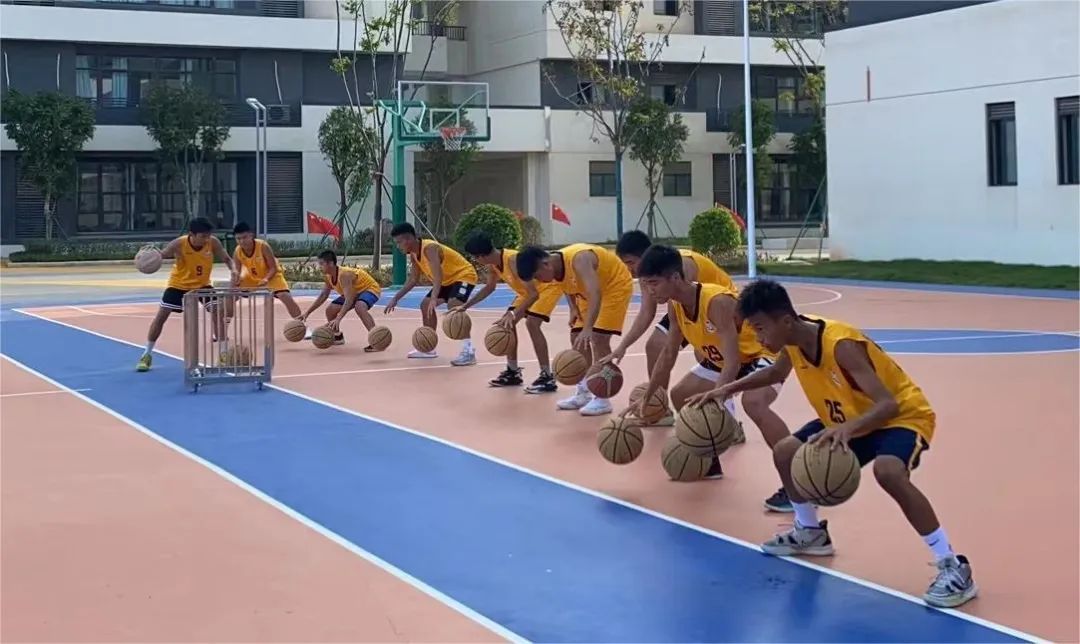 青少年篮球爱好者综合训练方案_0